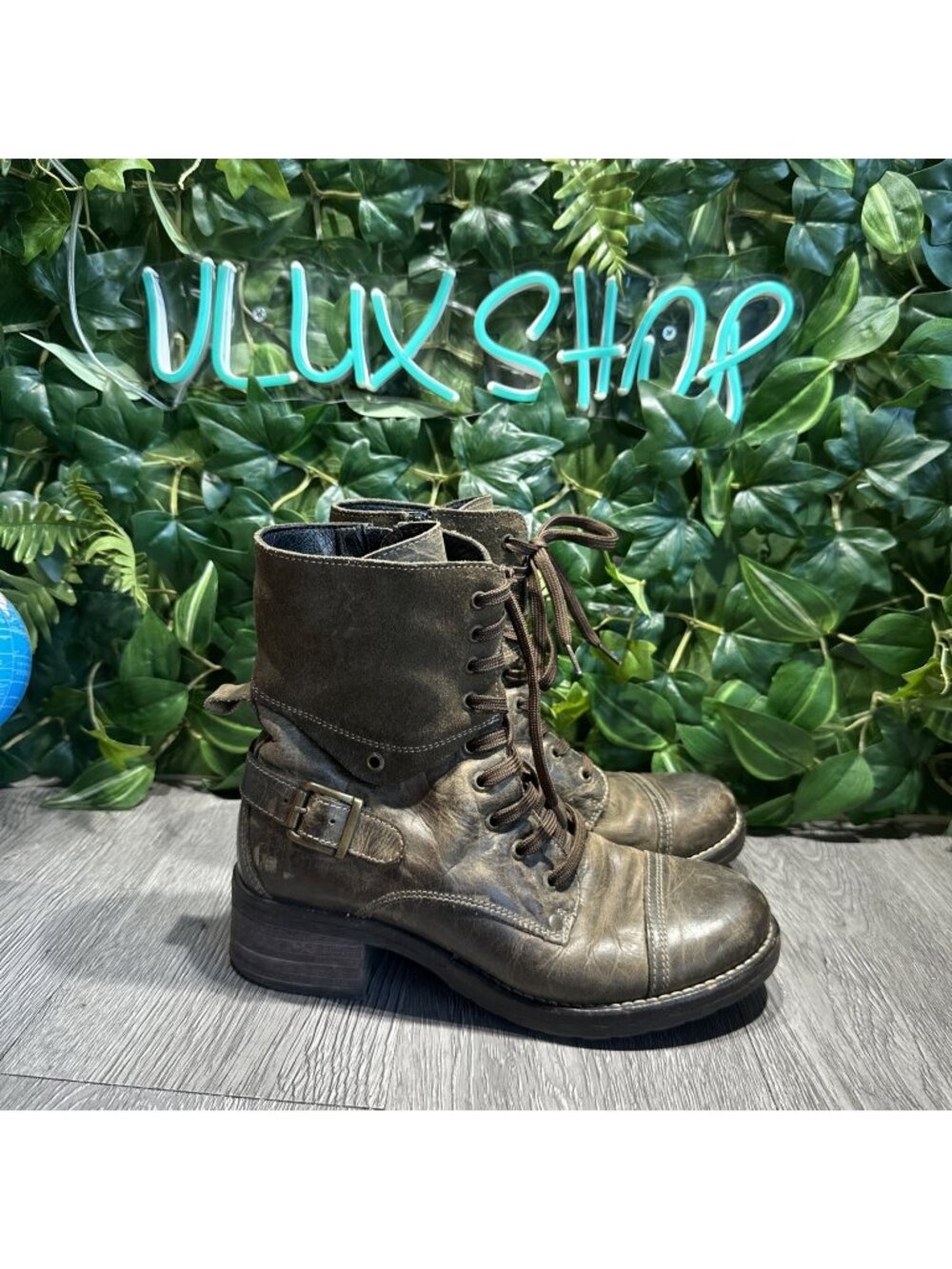 Taos Crave Gray Distressed Genuine Leather Lace Up Combat Boots Size 38 7-7.5